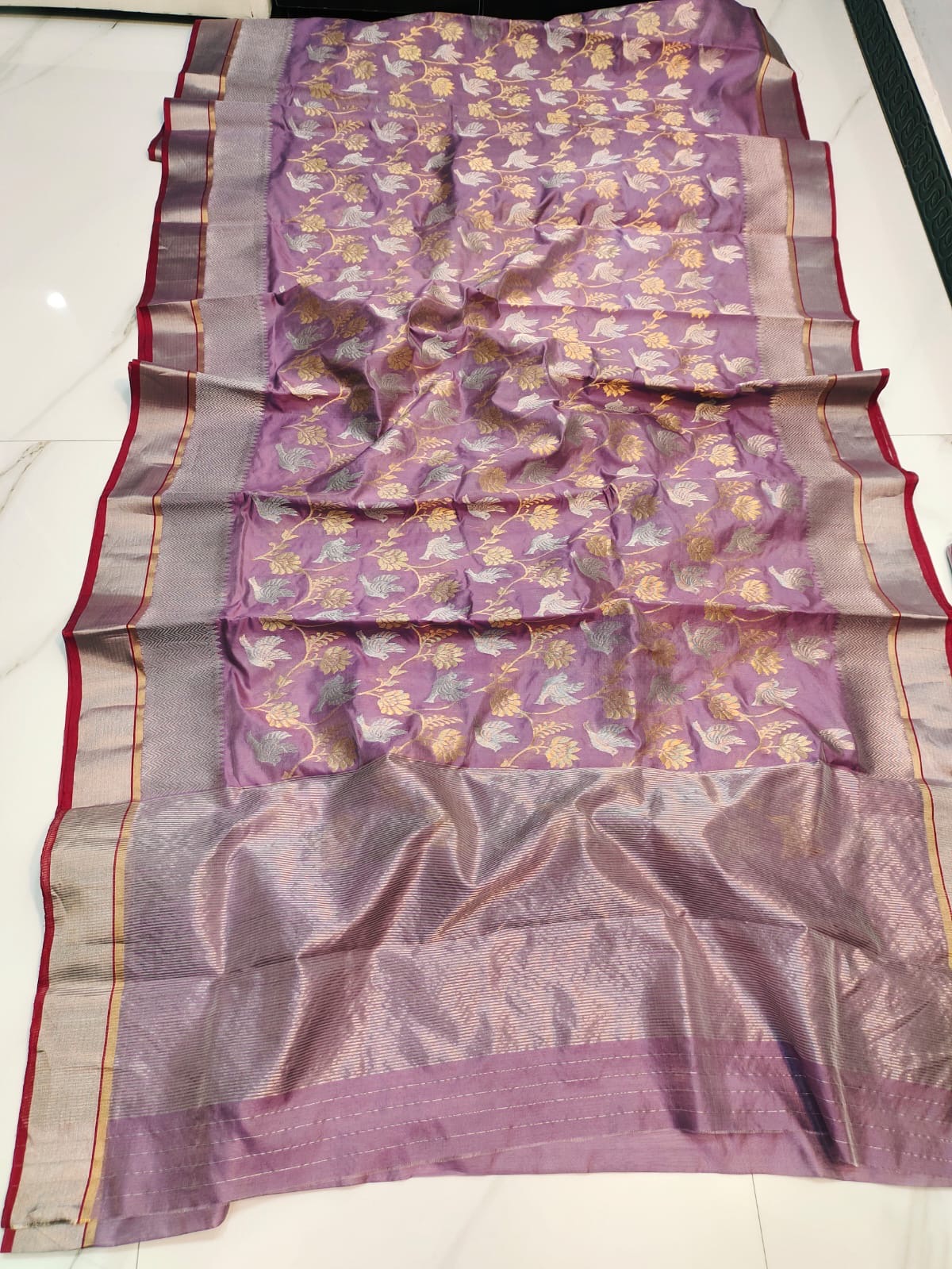 Elegant Lilac Mauve with Silver Bird Motifs and Zari Border Chanderi Pattu Silk Saree - Handloom Chanderi Saree