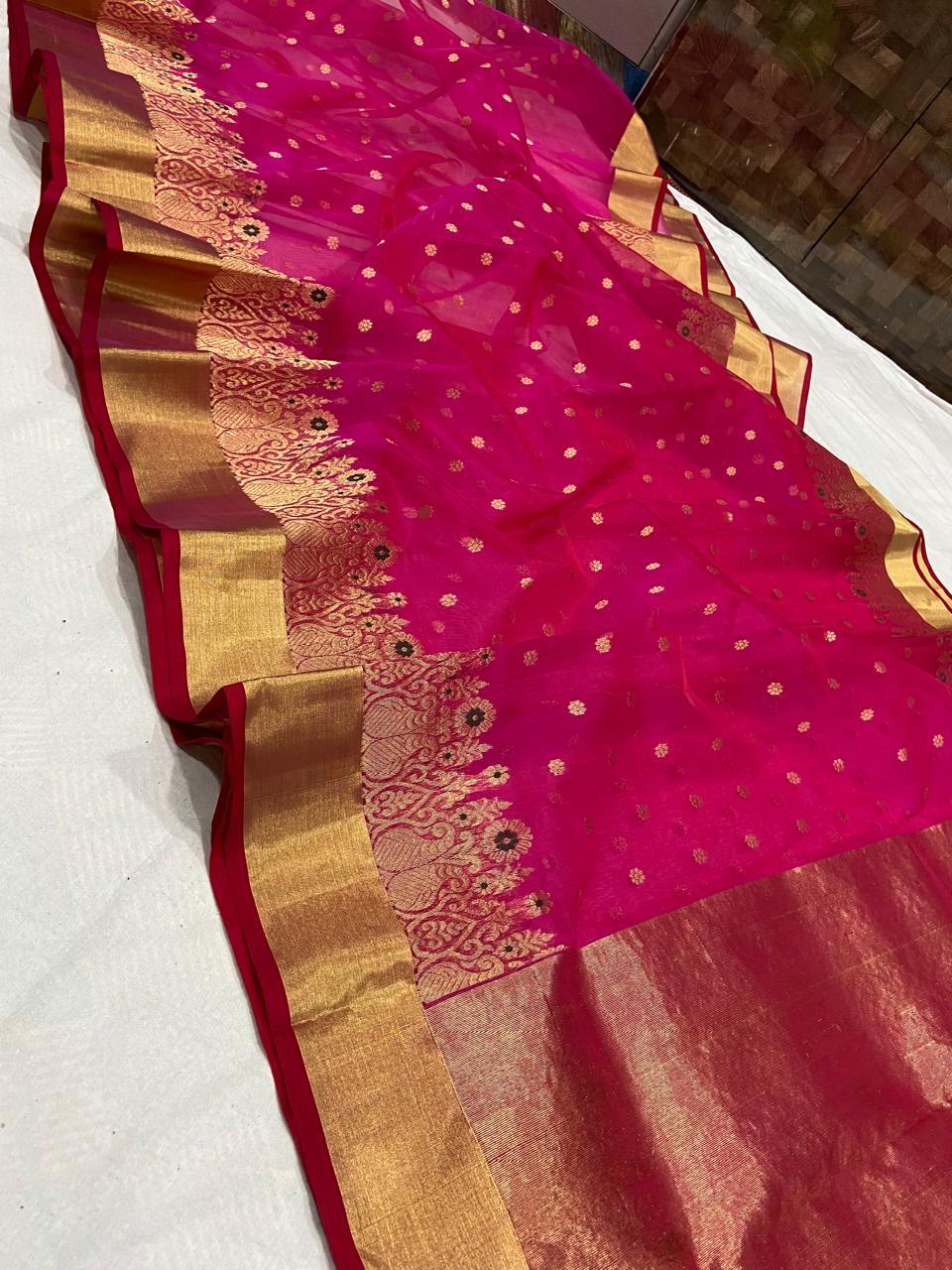 Handwoven Gold Regal Rani Pink with Gold Zari Buti and border Organza Chanderi Katan Silk Saree - Authentic Chanderi silk sarees Chanderi Saree - View 1