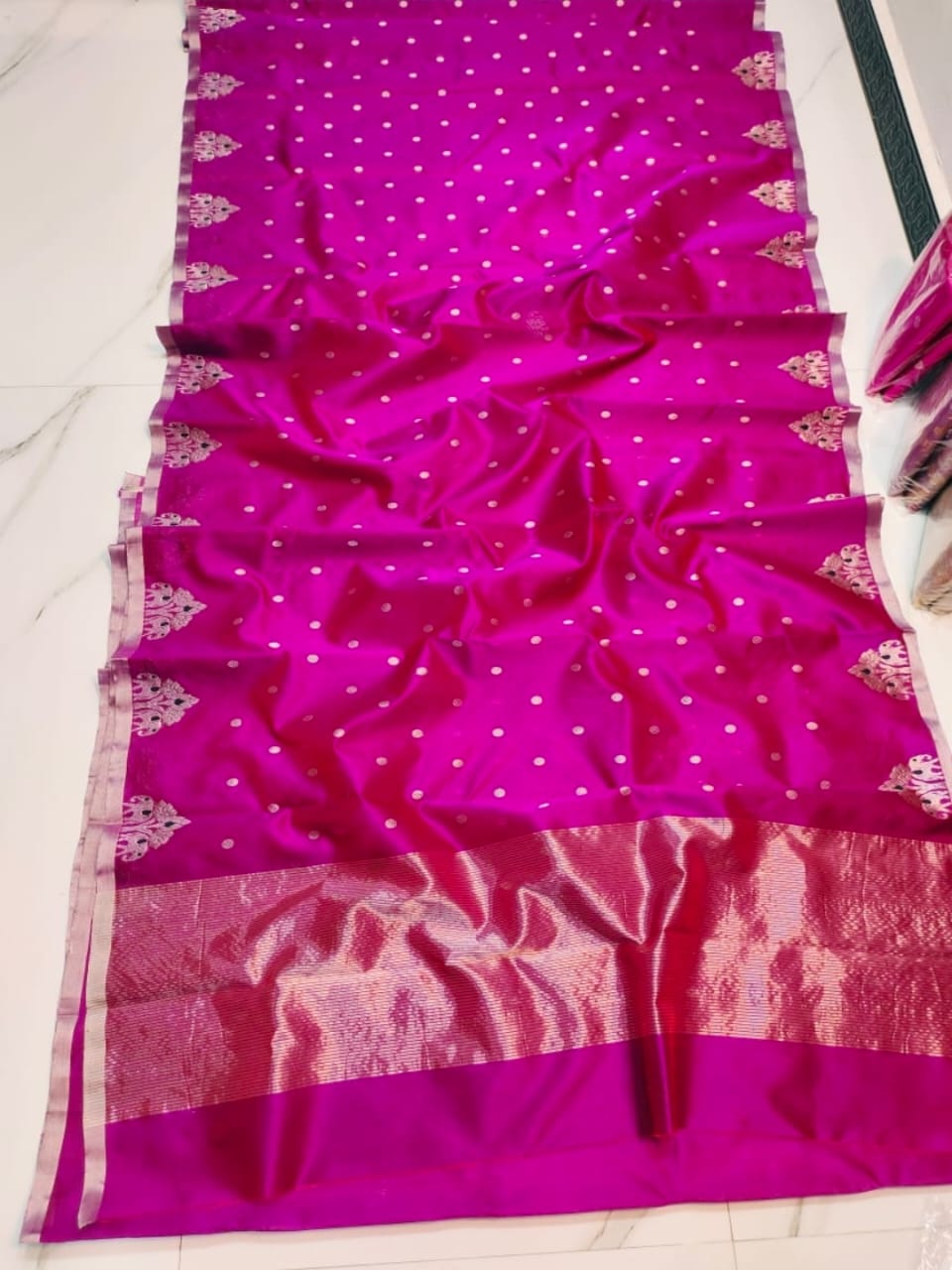 Handwoven Pink Vibrant Bright Pink Chanderi Pattu Silk Saree - Authentic Chanderi silk sarees Chanderi Saree