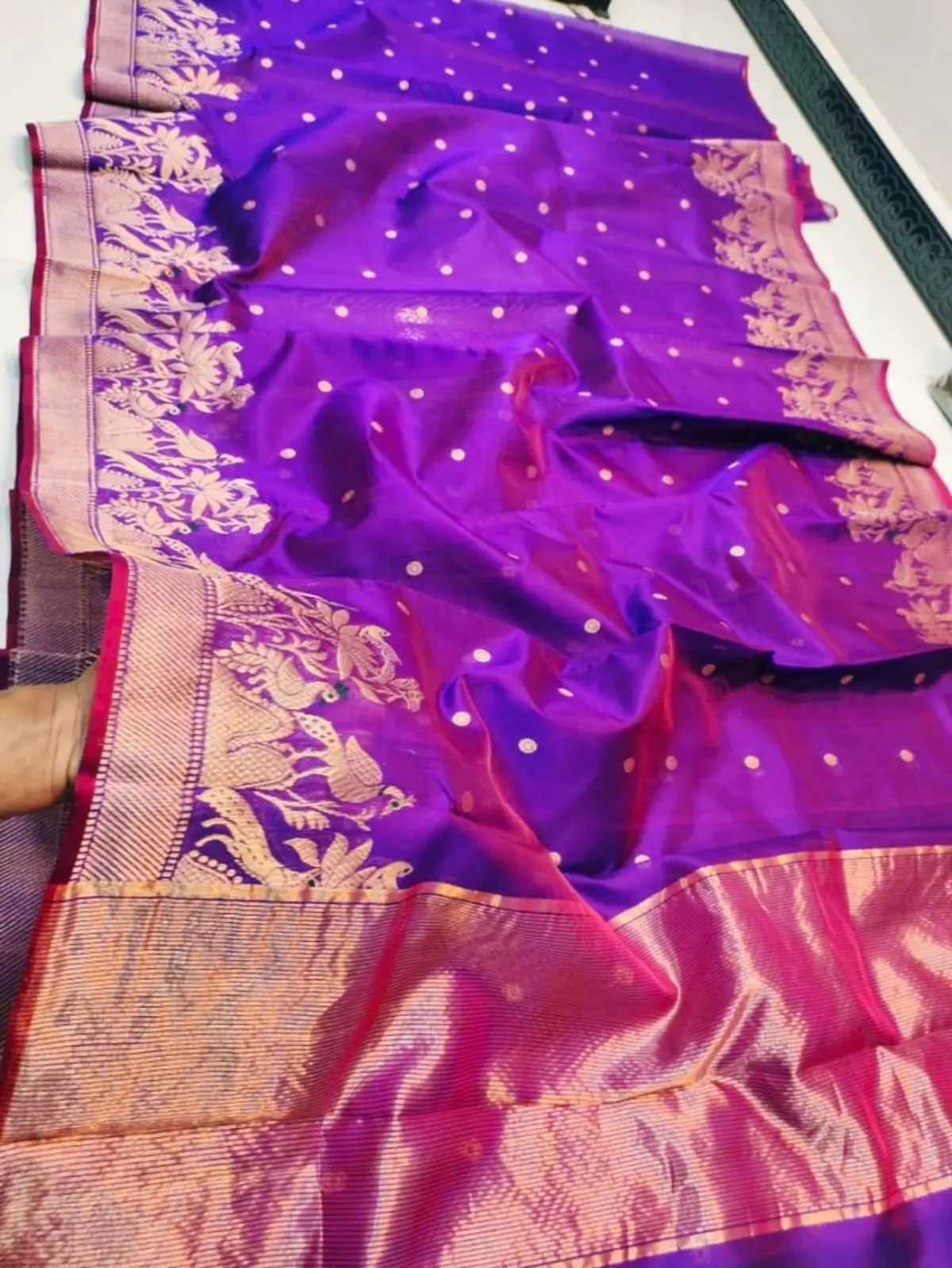 Handwoven Amethyst Purple with Rani Pink Border Amethyst Purple with Rani Pink Border Pattu Silk Saree - Authentic Chanderi Silk Saree Chanderi Saree