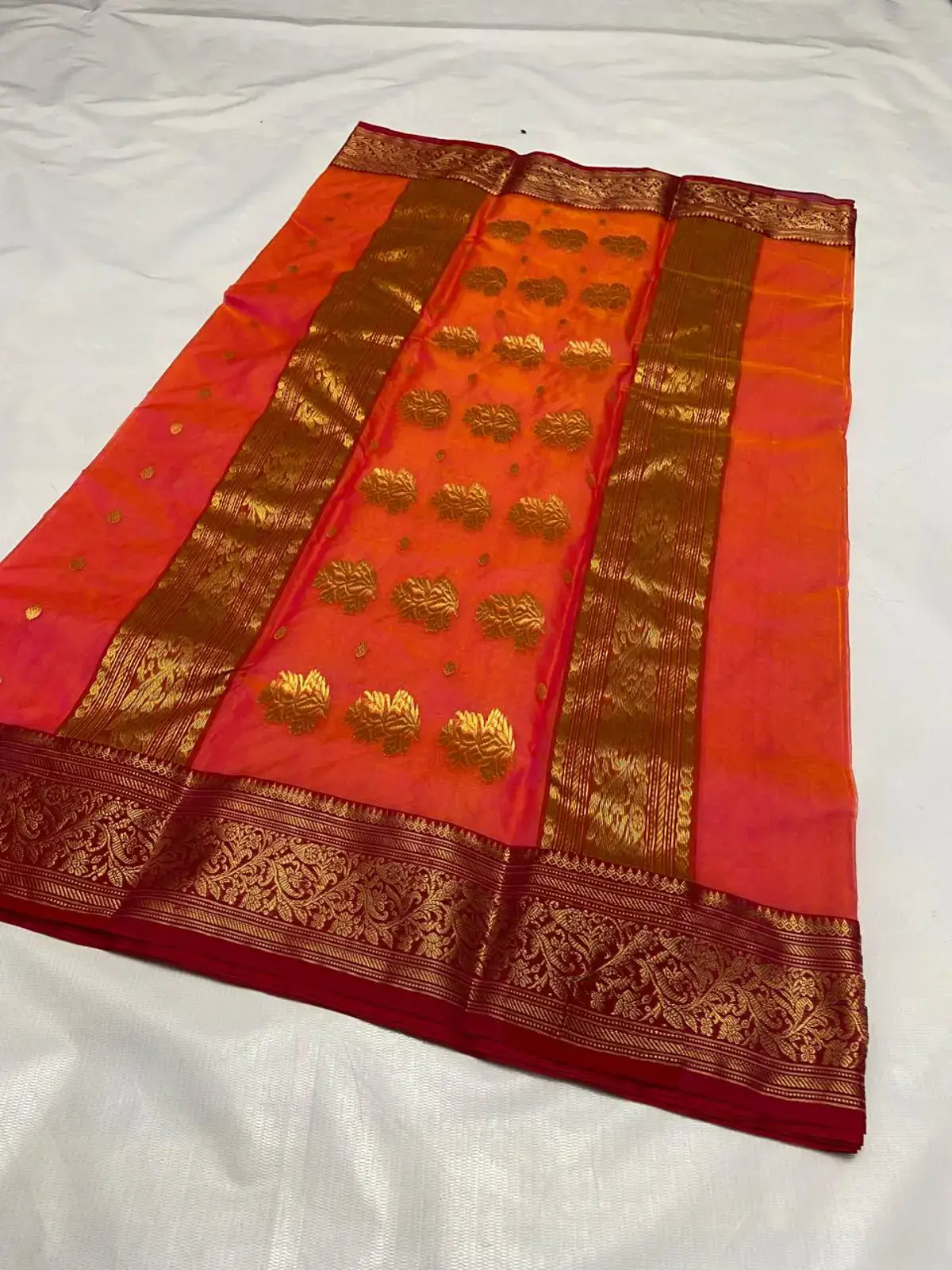 Handwoven Coral Radiance & Magenta Ombre Coral Radiance with Magenta Ombre and Scattered Gold Zari Buttis Chanderi Saree - Authentic Chanderi Silk Saree Chanderi Saree - View 2