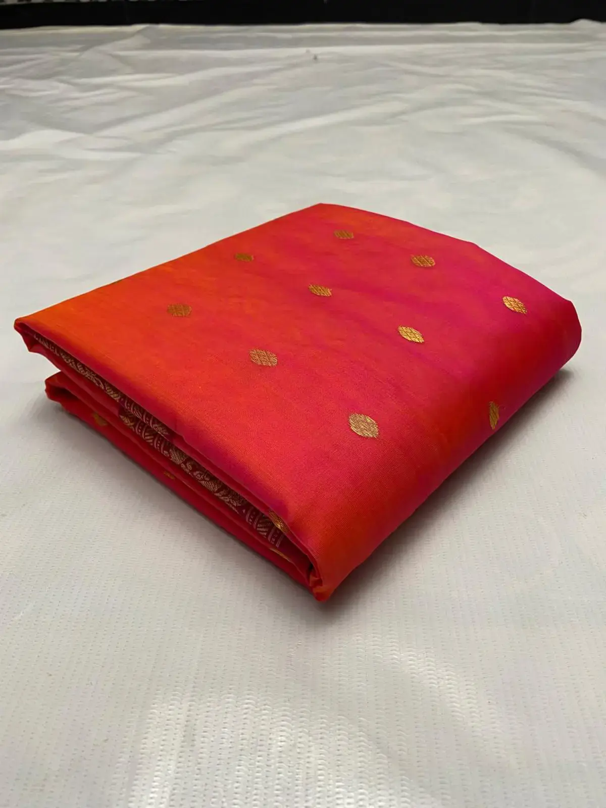 Handwoven Coral Radiance & Magenta Ombre Coral Radiance with Magenta Ombre and Scattered Gold Zari Buttis Chanderi Saree - Authentic Chanderi Silk Saree Chanderi Saree - View 5