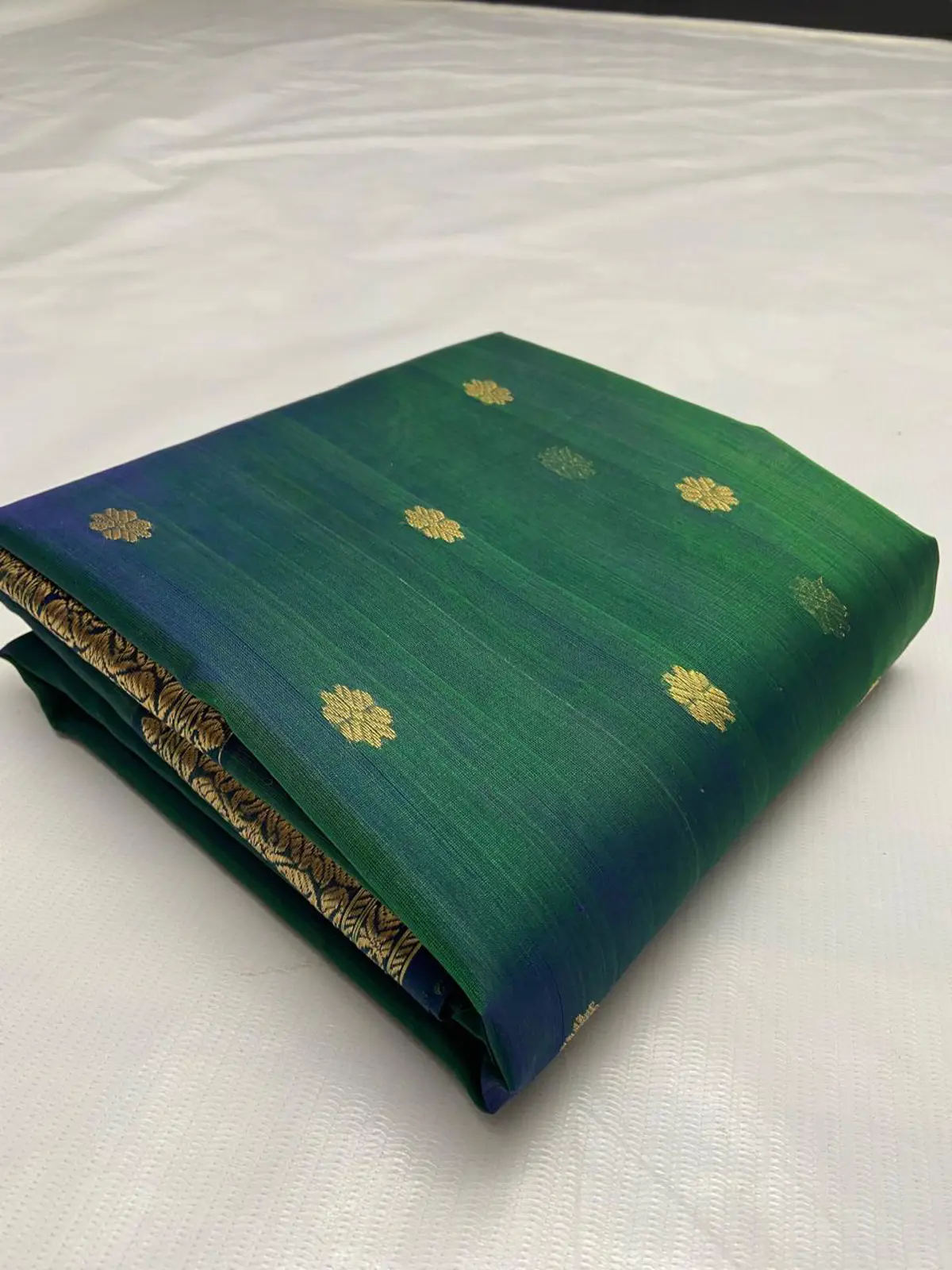 Handwoven Emerald & Midnight Blue with Antique Gold Zari Emerald and Midnight Blue with Antique Gold Floral Booti Kataan Silk - Authentic Chanderi Silk Saree Chanderi Saree - View 1