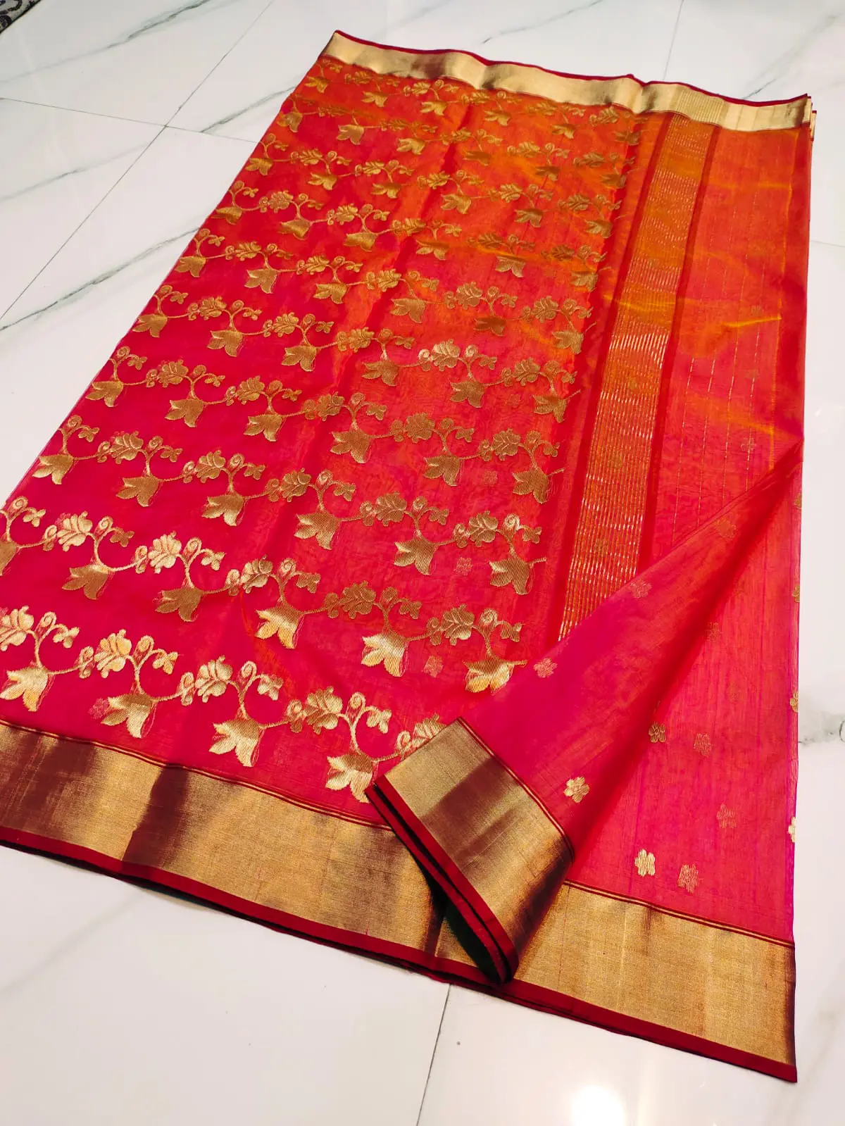 Handwoven Fuchsia & Gilded Gold Fuchsia Radiance with Gilded Botanical Weave Chanderi Silk - Authentic Chanderi Silk Saree Chanderi Saree - View 5