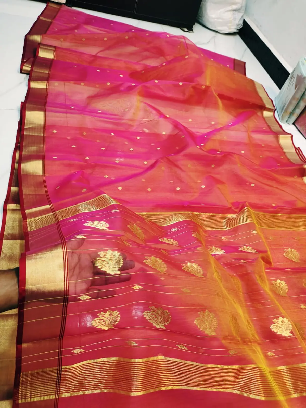 Handwoven Fuchsia Sunset with Golden Zari Fuchsia Sunset with Intricate Gold Zari Booti Kataan Silk - Authentic Chanderi Silk Saree Chanderi Saree