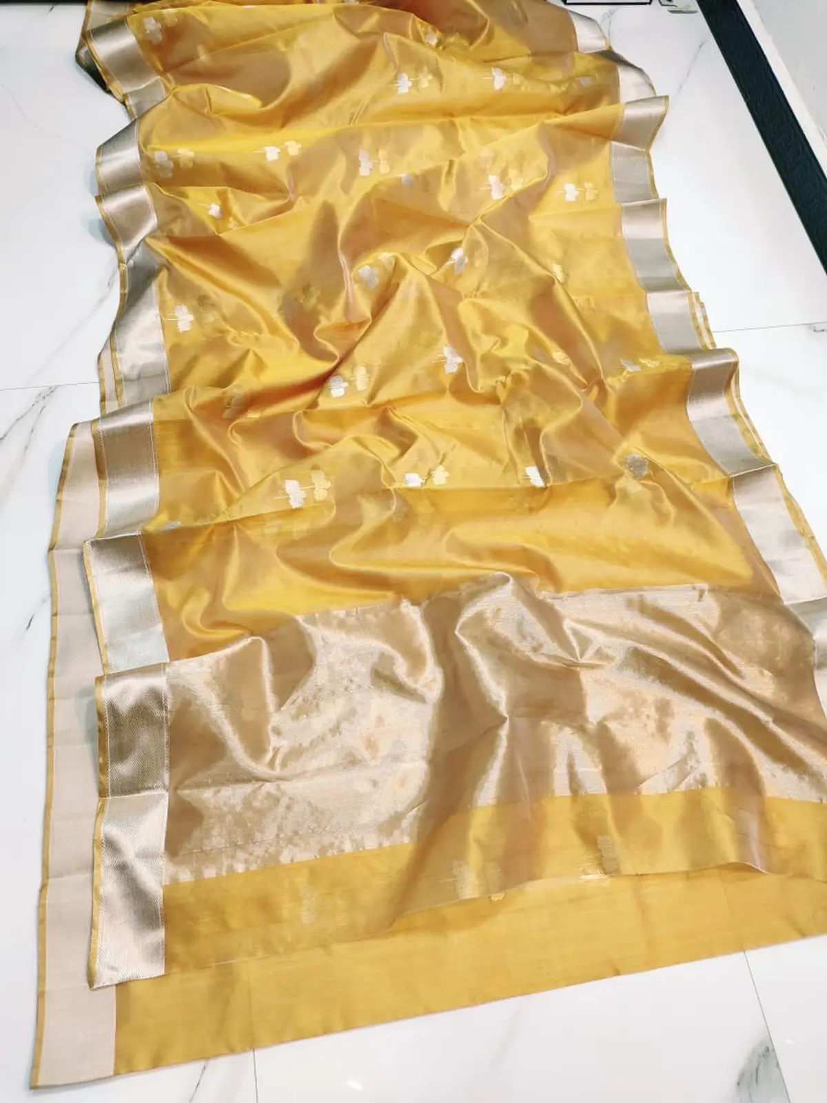Handwoven Golden Yellow Golden Yellow Pattu Silk Saree - Authentic Chanderi Silk Saree Chanderi Saree