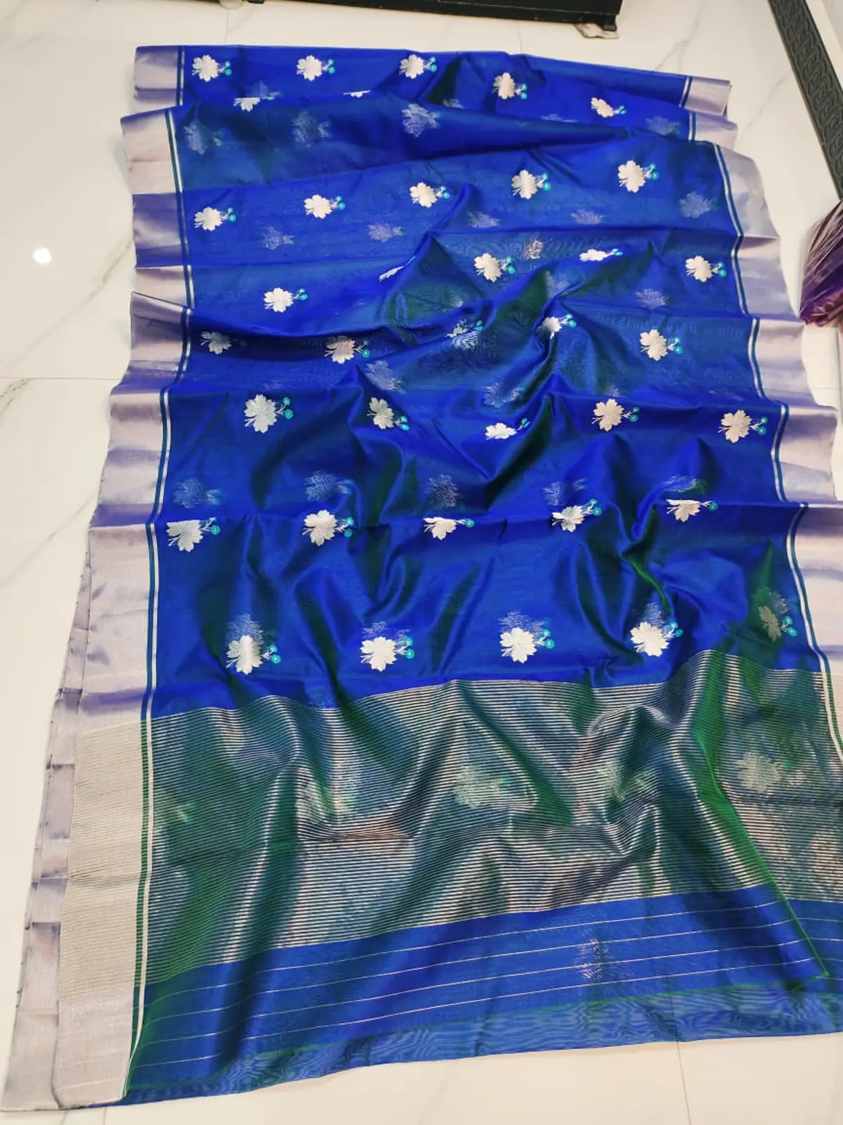Handwoven Imperial Cobalt & Verdant Silver Imperial Cobalt & Verdant Silver Pattu Silk Saree - Authentic Chanderi Silk Saree Chanderi Saree - View 1