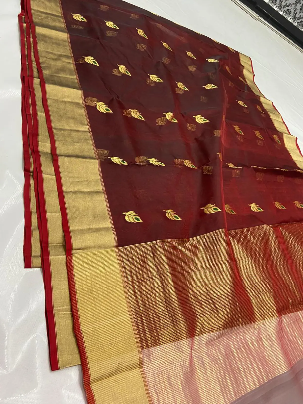 Handwoven Maroon Maroon Kataan Silk Saree - Authentic Chanderi Silk Saree Chanderi Saree - View 1