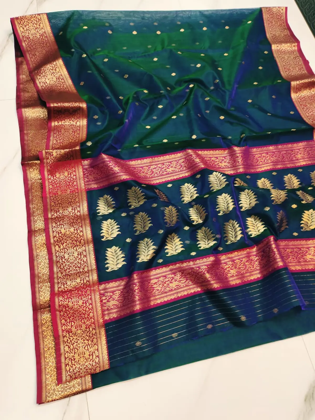 Handwoven Peacock Teal & Rose Pink with Antique Gold Peacock Teal with Rose Pink and Gold Zari Border Chanderi Silk - Authentic Chanderi Silk Saree Chanderi Saree - View 4