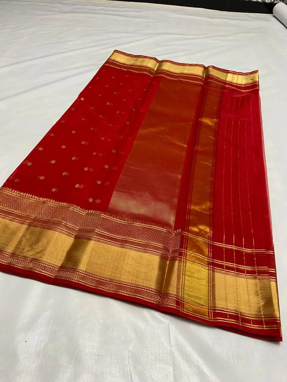 Handwoven Regal Scarlet & Opulent Gold Regal Scarlet with Opulent Gold Kataan Zari Border Chanderi Saree - Authentic Chanderi Silk Saree Chanderi Saree - View 2
