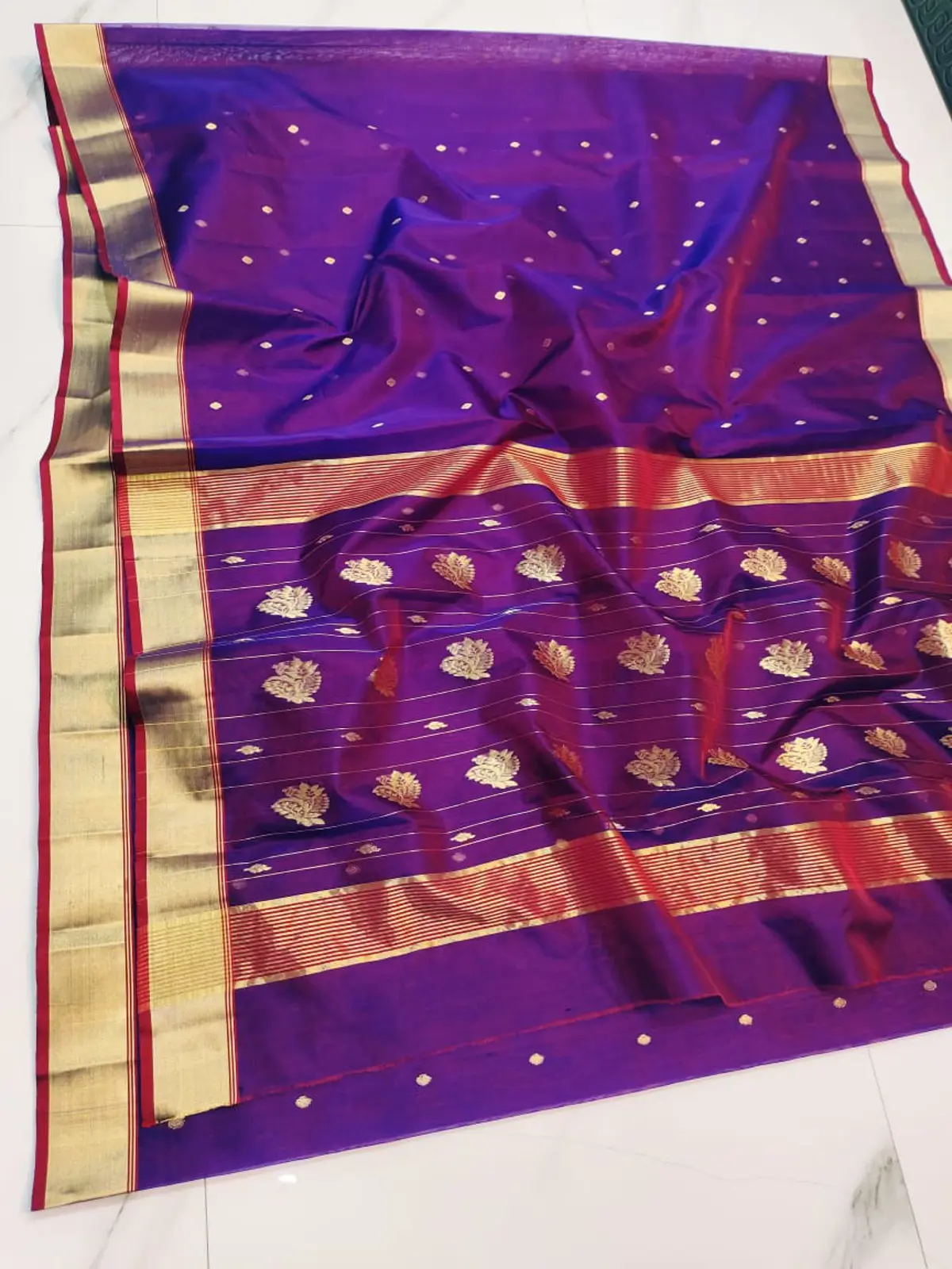 Handwoven Royal Amethyst & Antique Gold Royal Amethyst with Antique Gold Booti Chanderi Silk - Authentic Chanderi Silk Saree Chanderi Saree - View 3