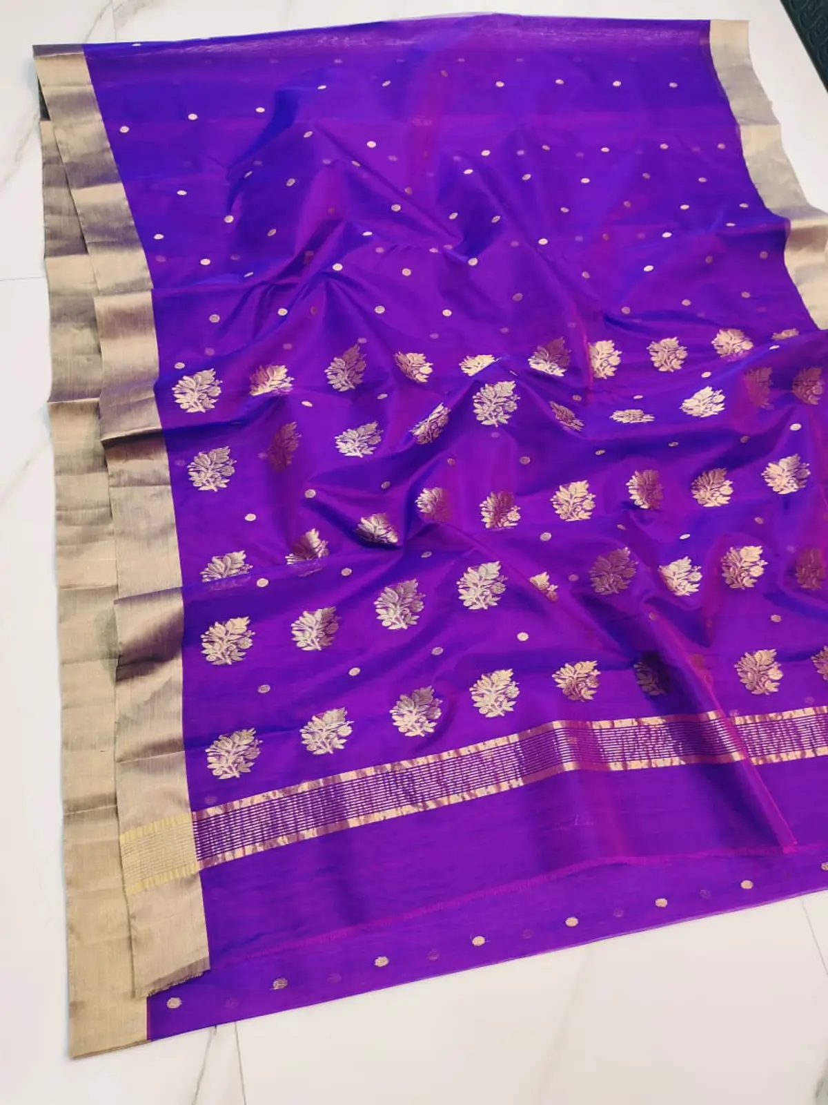 Handwoven Royal Amethyst & Antique Gold Royal Amethyst with Golden Floral Booti Chanderi Silk - Authentic Chanderi Silk Saree Chanderi Saree - View 3