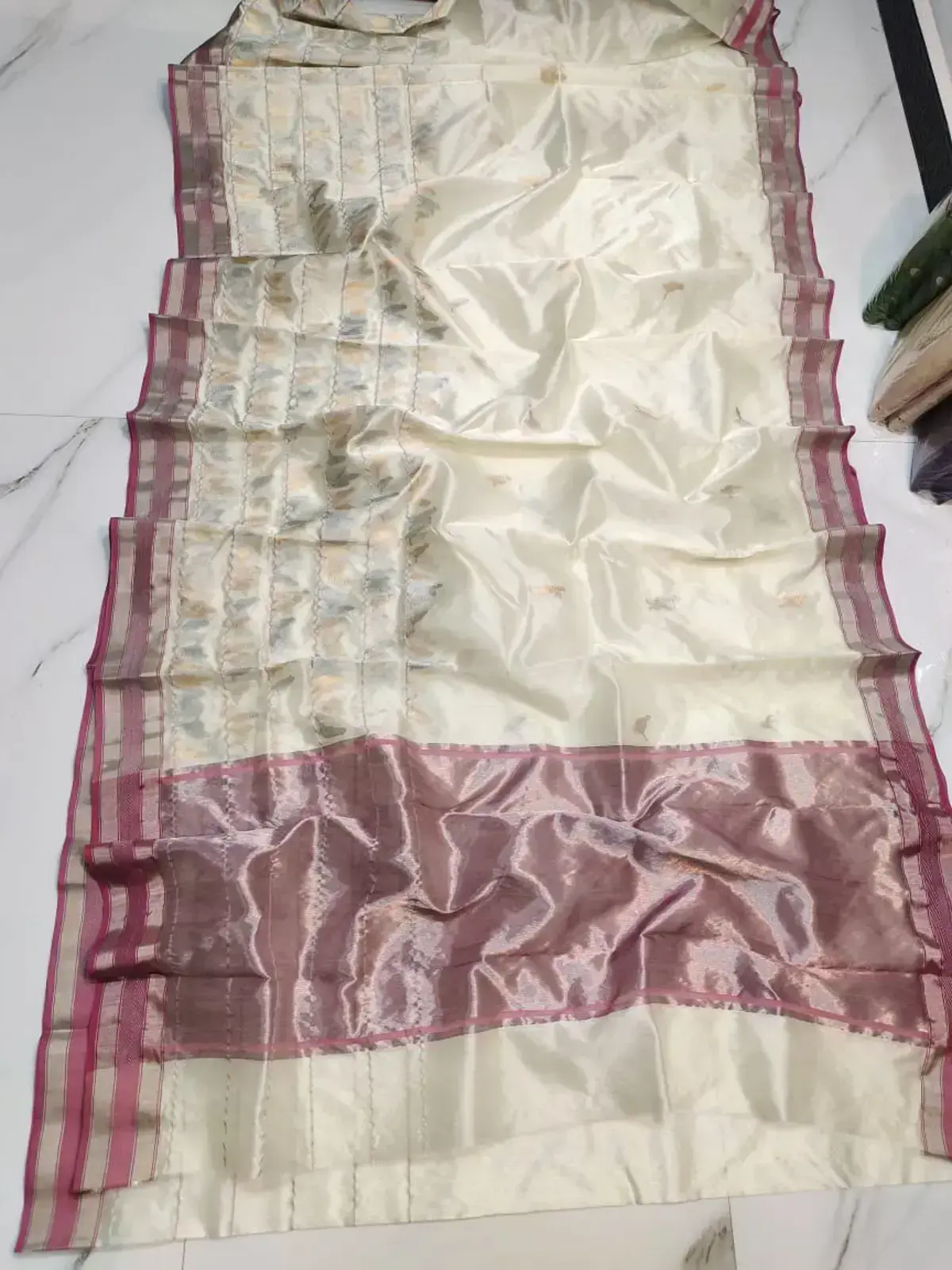 Handwoven Creamy Shimmering Ivory and Mauve Pure Pattu Silk Saree - Authentic Chanderi Silk Saree Chanderi Saree - View 1