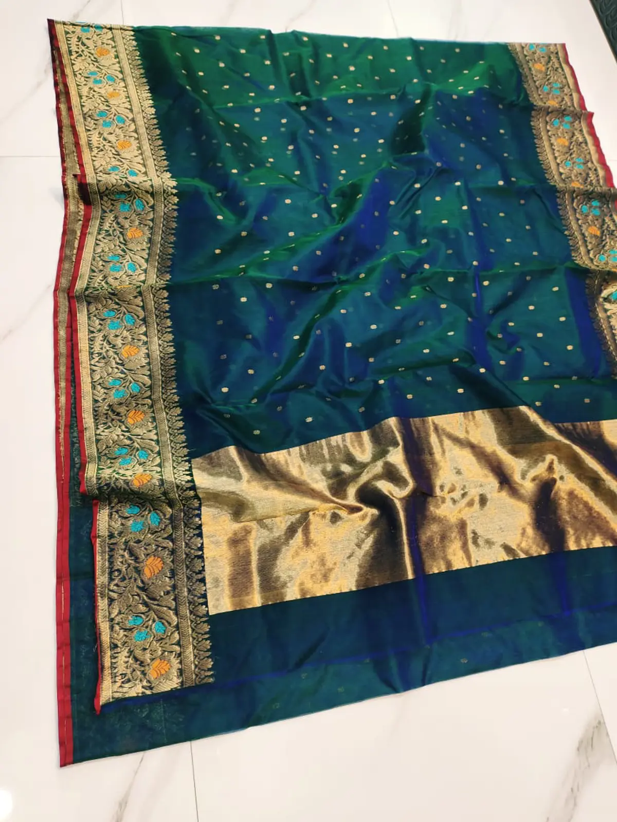 Handwoven Teal Ombre & Antique Gold Teal Ombre with Antique Gold Floral Border Chanderi Silk - Authentic Chanderi Silk Saree Chanderi Saree - View 3