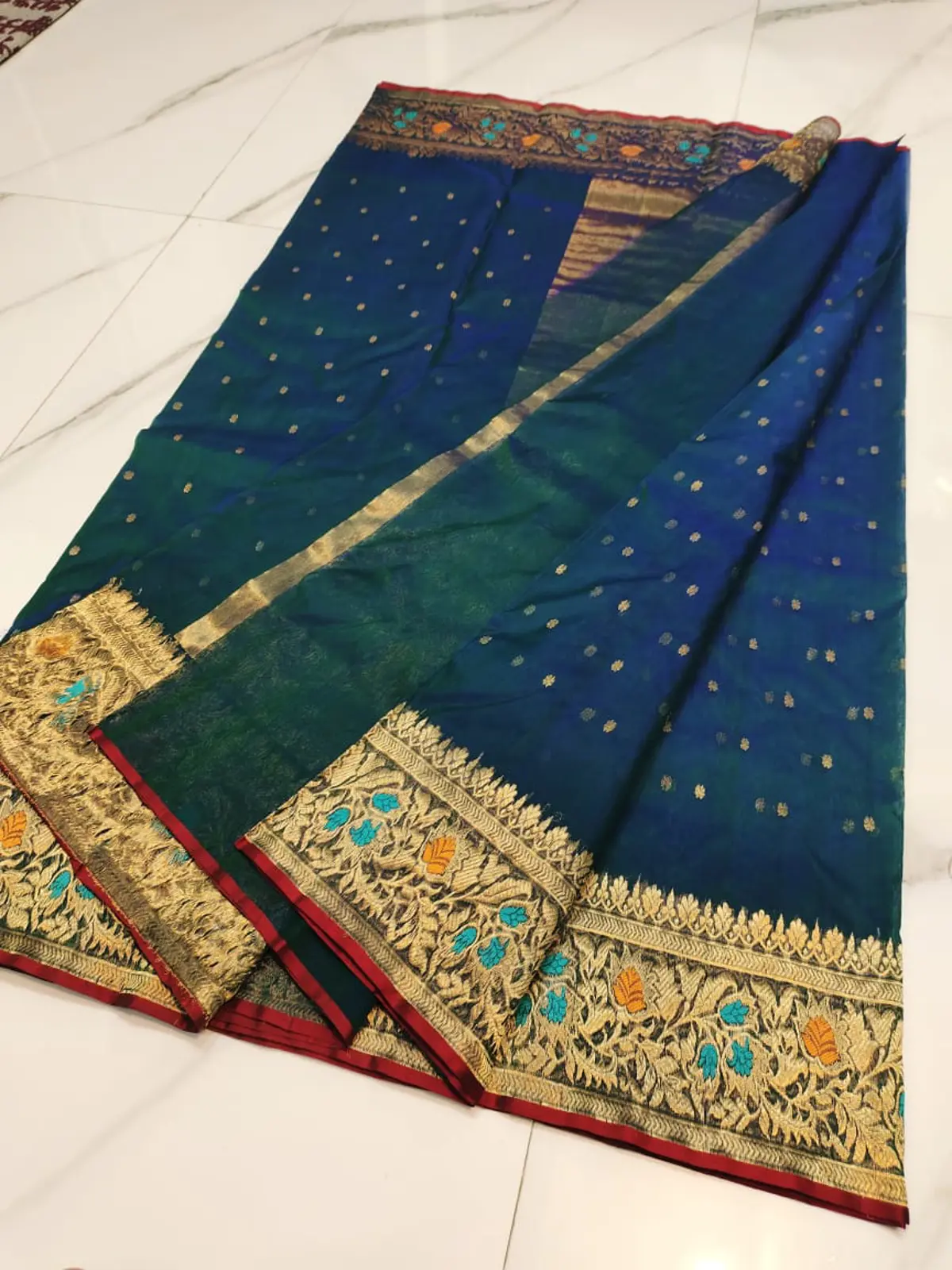 Handwoven Teal Ombre & Antique Gold Teal Ombre with Antique Gold Floral Border Chanderi Silk - Authentic Chanderi Silk Saree Chanderi Saree - View 5
